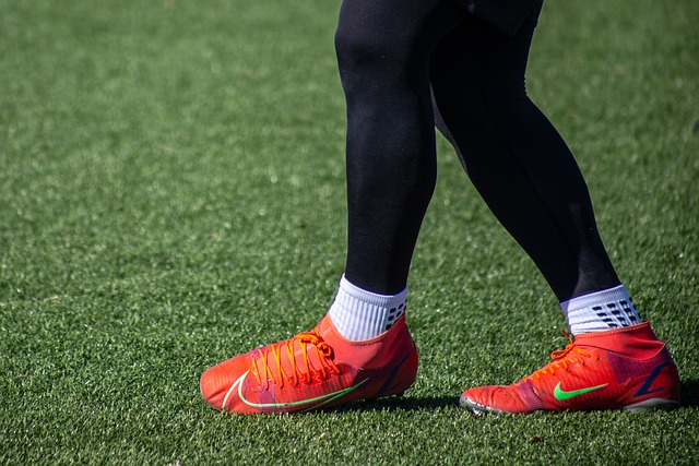 浓眉哥虽低迷18分却成主心骨，公牛三将20+难求一胜.